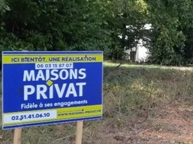 Terrain à bâtir, 537 m² - La Roche-sur-Yon (85000)