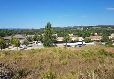 Terrain à bâtir, 708 m²