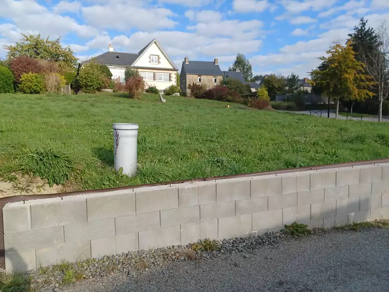 Terrain à bâtir, 336 m² - Dol-de-Bretagne (35120)