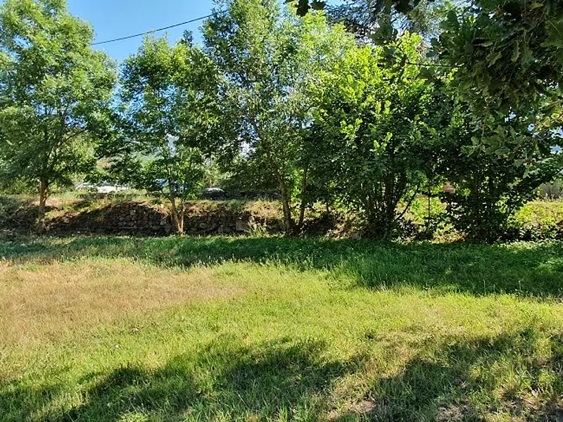 Terrain à bâtir, 1 213 m² - Ille-sur-Têt (66130)