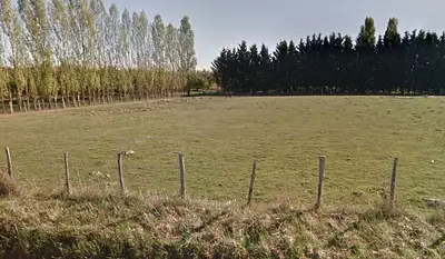 Terrain à bâtir, 1 400 m²