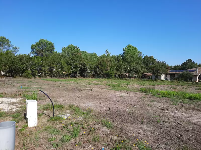 Terrain à bâtir, 1 194 m² - La Brède (33650)