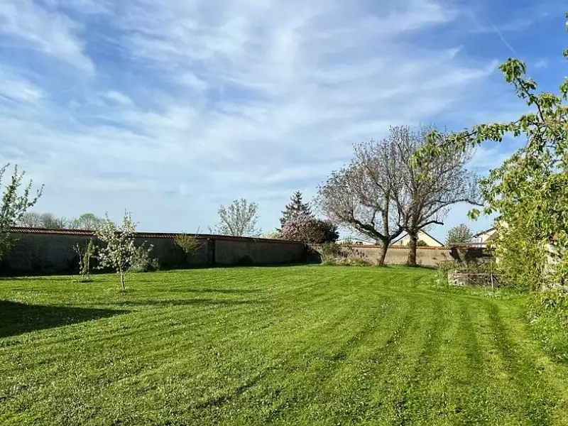 Maison neuve, 110 m² - Sainte-Maure-de-Touraine (37800)