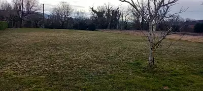 Terrain à bâtir, 1 500 m²