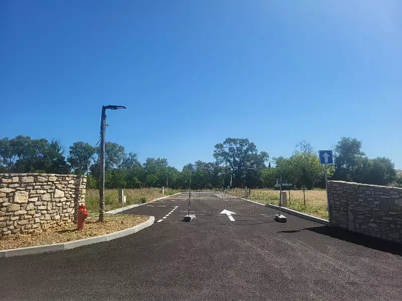 Terrain à bâtir, 700 m² - Bagard (30140)