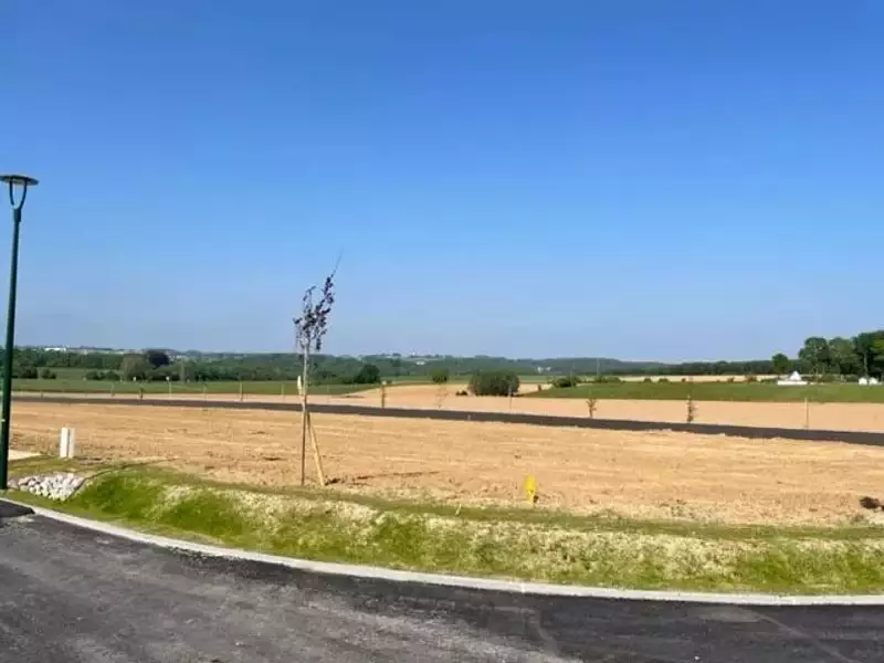 Terrain à bâtir, 683 m² - Saint-Eustache-la-Forêt (76210)
