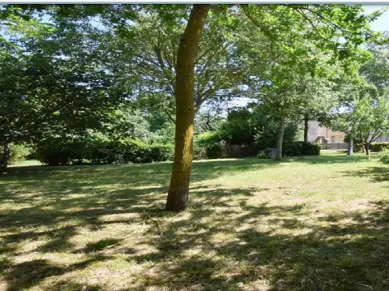 Terrain à bâtir, 840 m² - Salles-sur-l'Hers (11410)