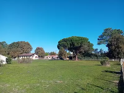 Terrain à bâtir, 900 m²