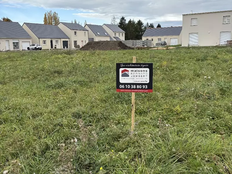 Terrain à bâtir, 400 m² - Segré-en-Anjou Bleu (49500)