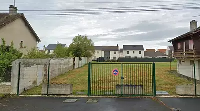 Terrain à bâtir, 710 m²