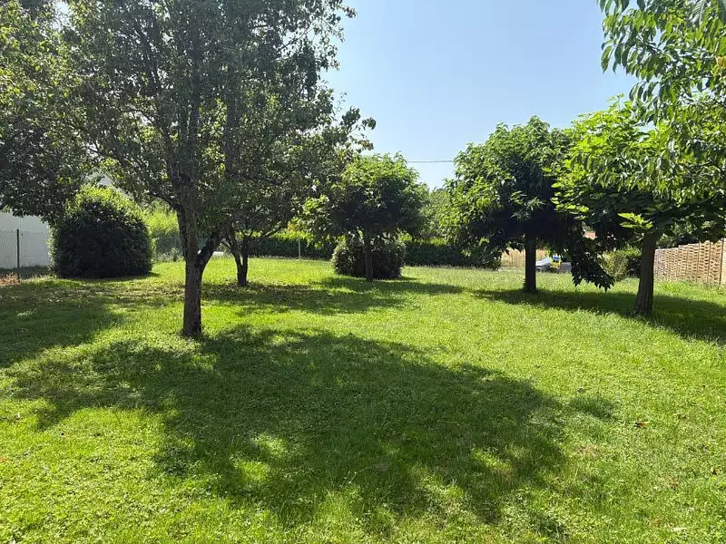 Terrain à bâtir, 850 m² - Villaudric (31620)