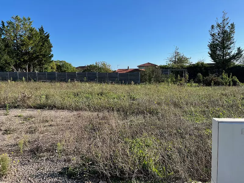 Terrain à bâtir, 713 m² - Taïx (81130)