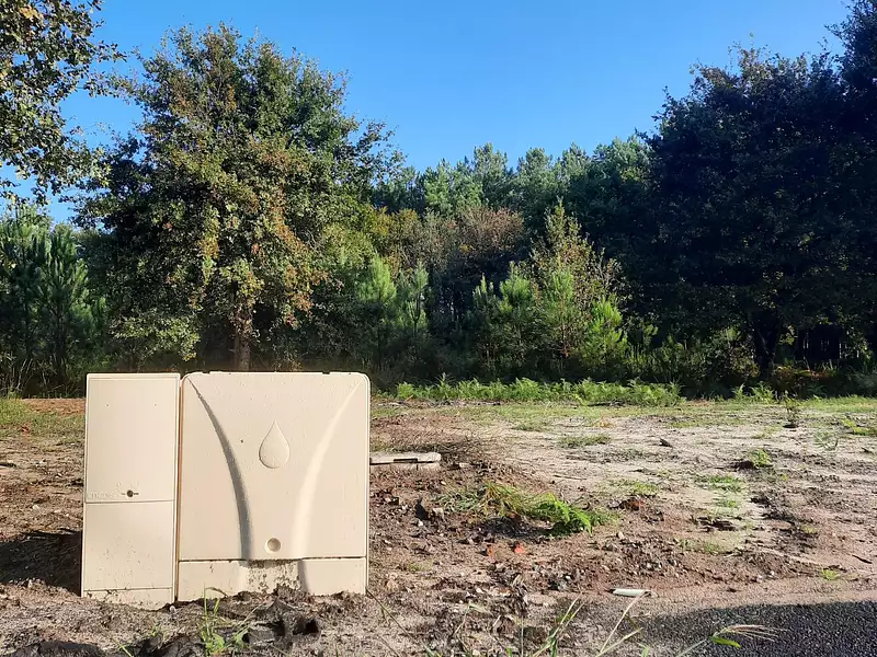 Terrain à bâtir, 620 m² - Laluque (40465)