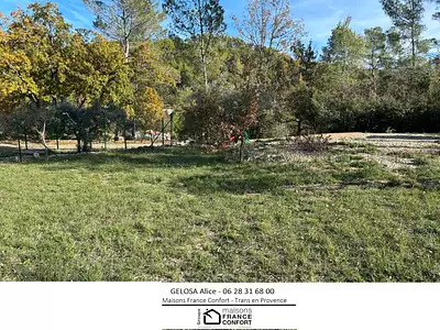 Terrain à bâtir, 1 600 m²