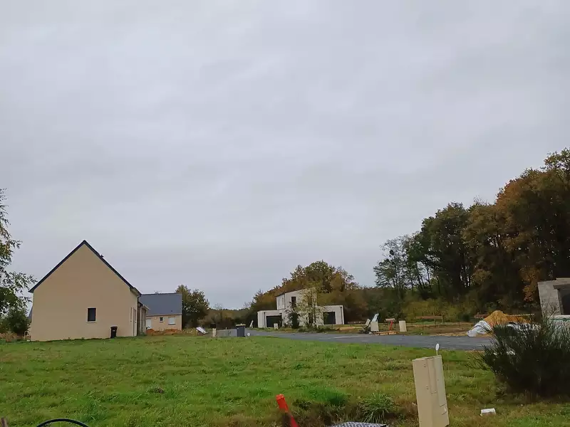 Terrain à bâtir, 339 m² - Baugé-en-Anjou (49150)