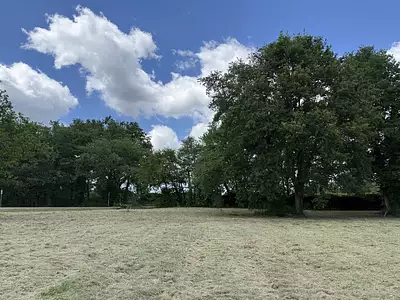 Terrain à bâtir, 637 m²