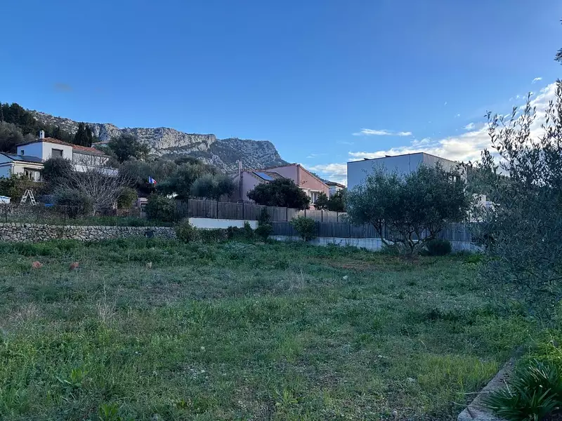 Terrain à bâtir, 1 000 m² - La Valette-du-Var (83160)