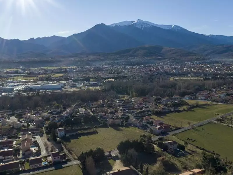Terrain à bâtir, 300 m² - Prades (66500)