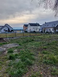 Terrain à bâtir, 647 m²