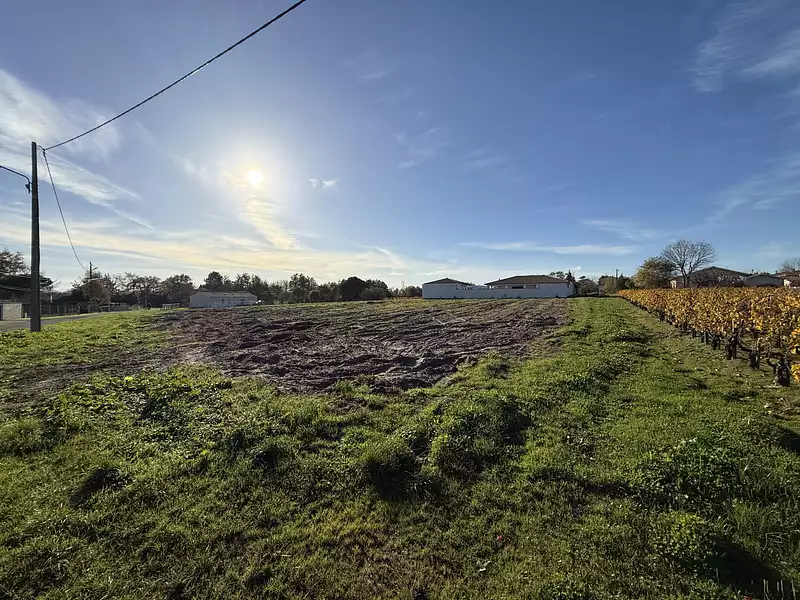 Terrain à bâtir, 1 130 m² - Cussac-Fort-Médoc (33460)