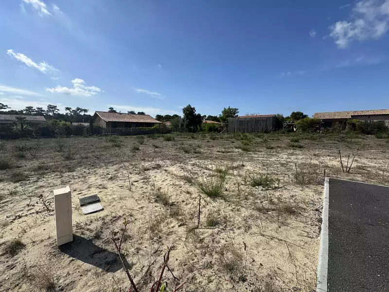 Terrain à bâtir, 1 019 m² - Vensac (33590)