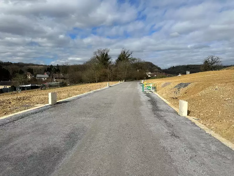 Terrain à bâtir, 300 m² - Volstroff (57940)