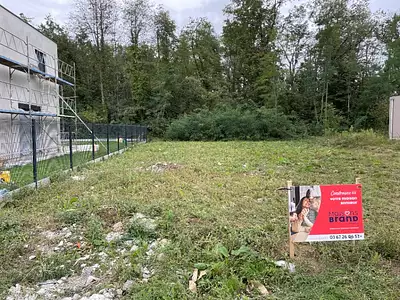 Terrain à bâtir, 551 m²
