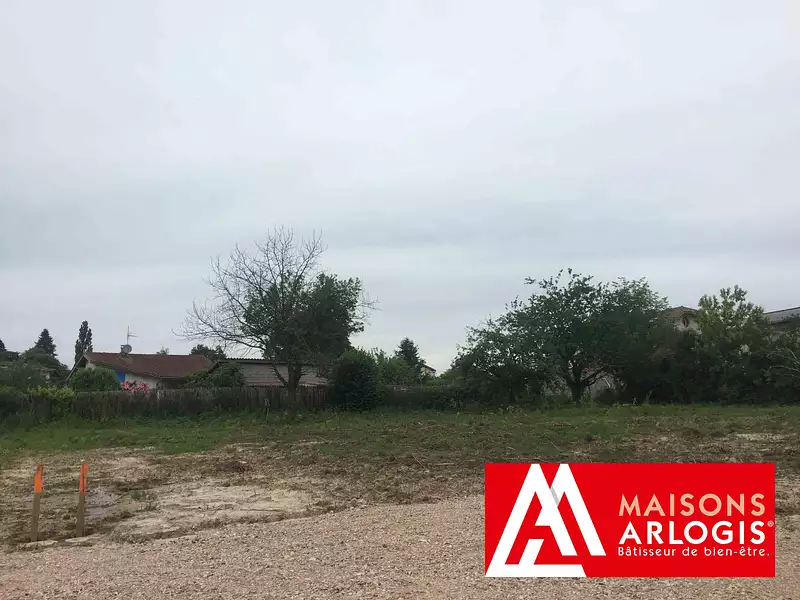 Terrain à bâtir, 774 m² - Pont-de-Vaux (01190)