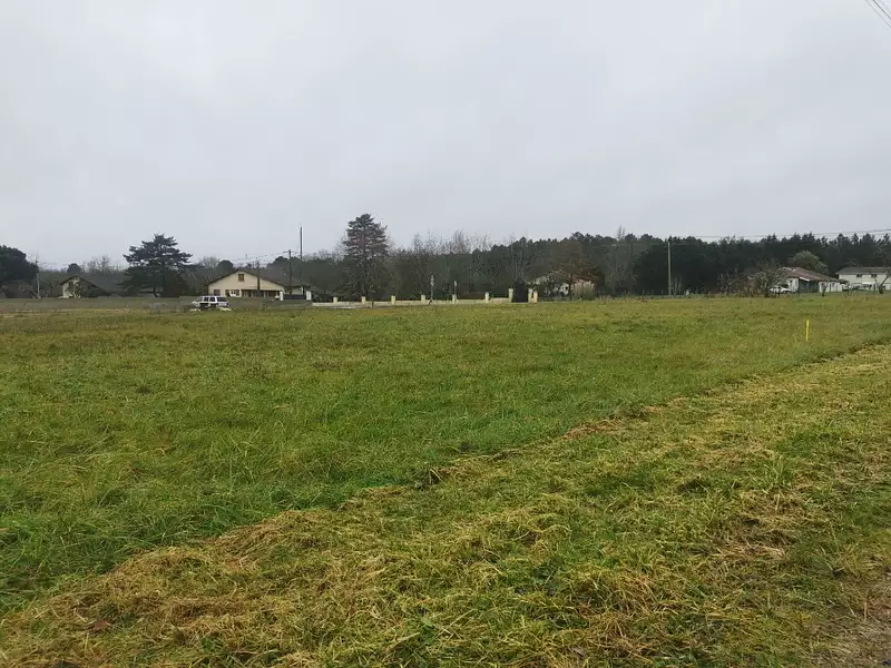 Terrain à bâtir, 1 730 m² - Gajac (33430)