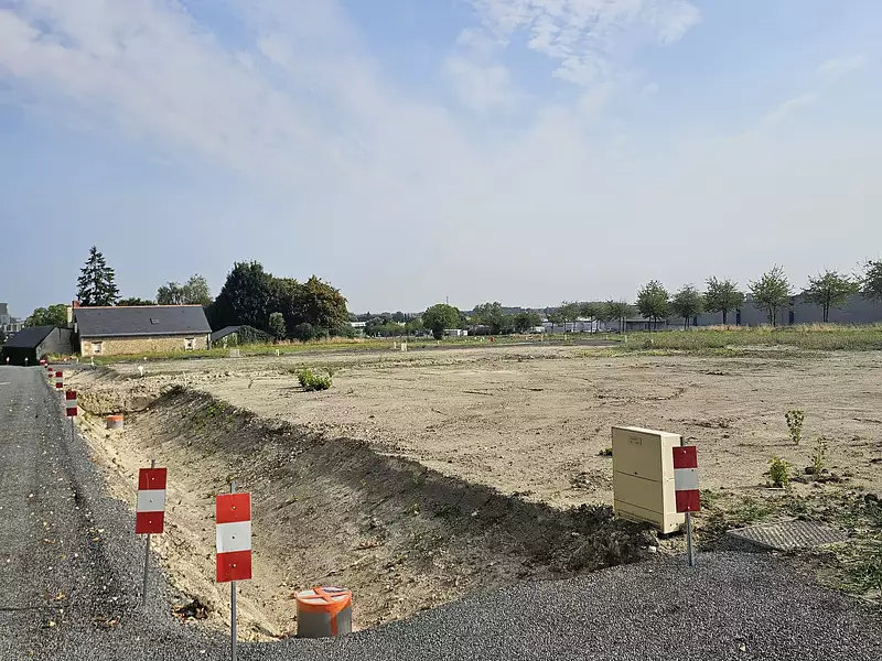 Terrain à bâtir, 314 m² - Longué-Jumelles (49160)