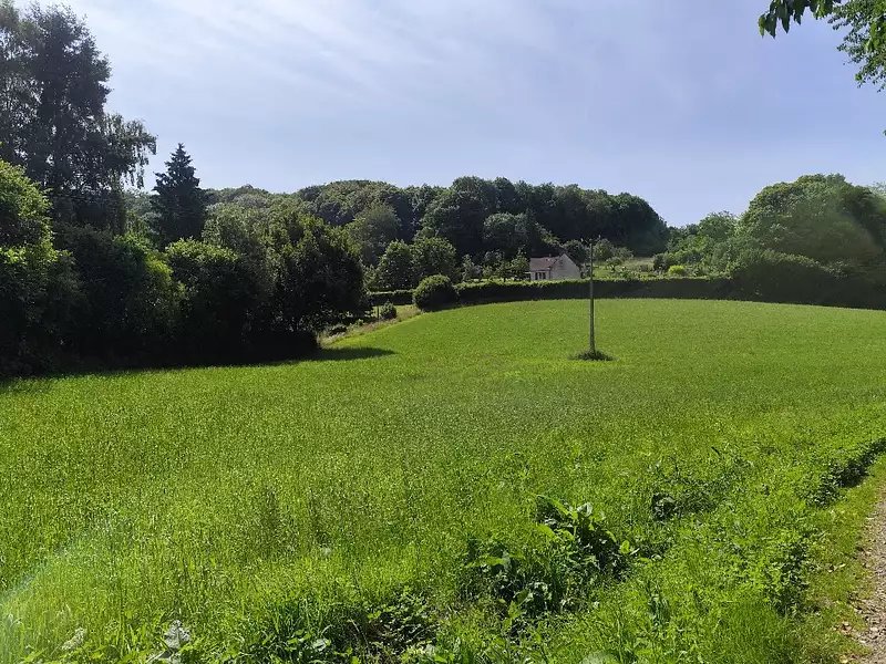 Terrain à bâtir, 683 m² - Azay-le-Rideau (37190)