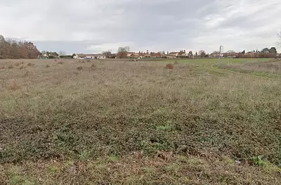 Terrain à bâtir, 690 m²