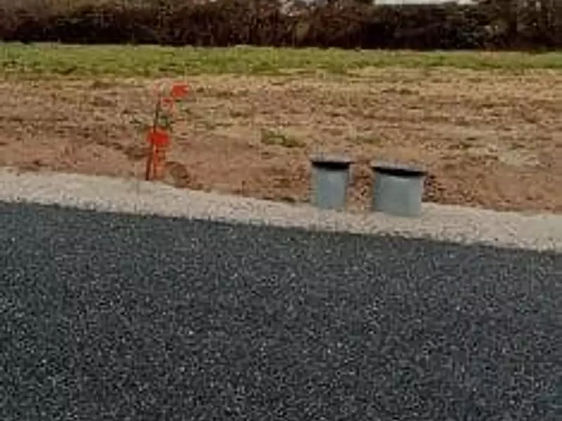 Terrain à bâtir, 385 m² - Sainte-Foy (85150)