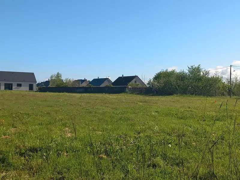 Terrain à bâtir, 393 m² - Artannes-sur-Indre (37260)