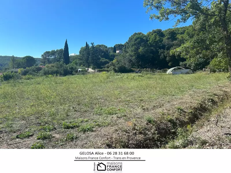 Terrain à bâtir, 1 070 m² - Draguignan (83300)