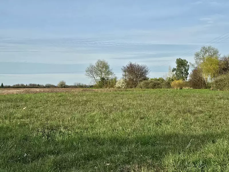 Terrain à bâtir, 844 m² - Noyant-de-Touraine (37800)