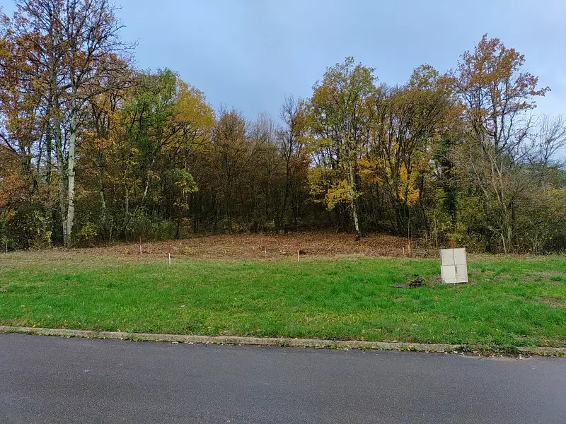 Terrain à bâtir, 777 m² - Bar-sur-Seine (10110)