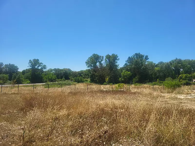 Terrain à bâtir, 1 401 m² - Saint-Mamert-du-Gard (30730)