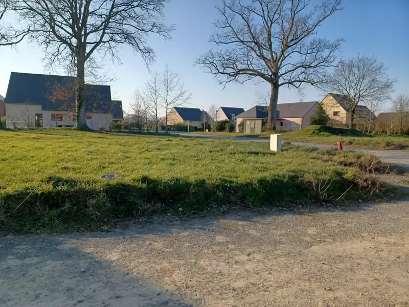 Terrain à bâtir, 407 m² - Bovel (35330)