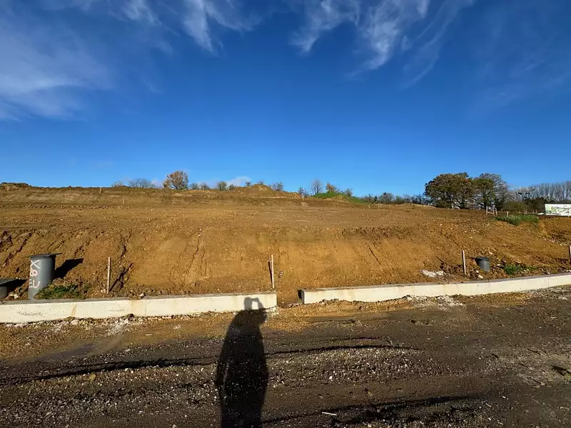 Terrain à bâtir, 354 m² - Rédange (57390)