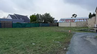 Terrain à bâtir, 350 m²