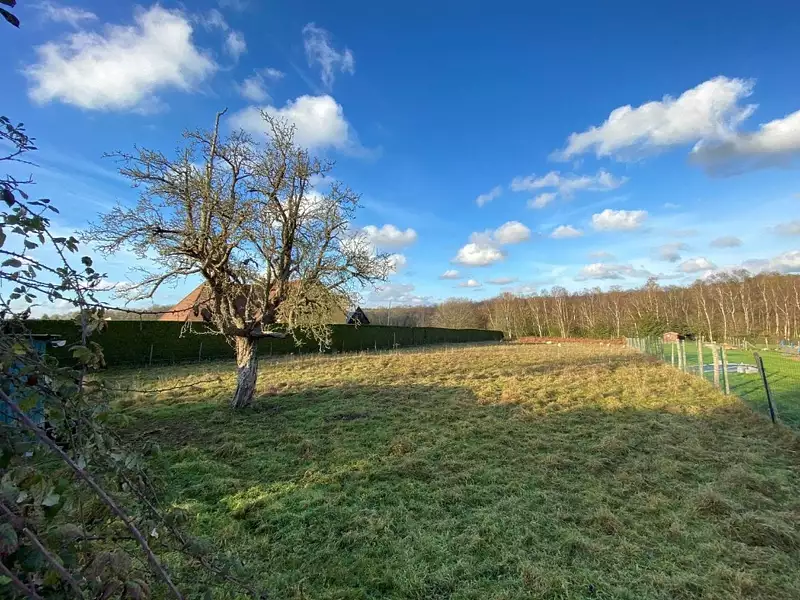 Terrain à bâtir, 2 700 m² - Bernay (27300)