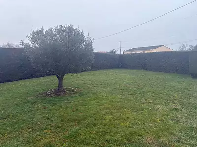 Terrain à bâtir, 550 m²