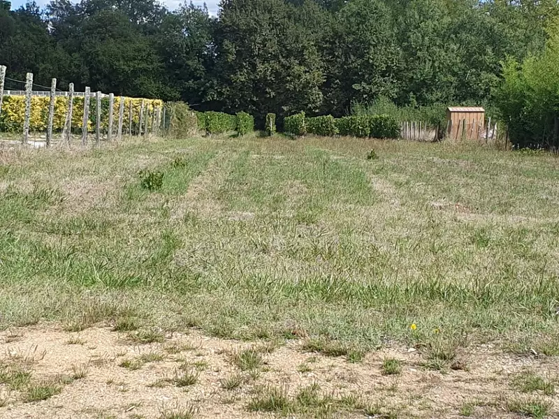 Terrain à bâtir, 500 m² - Périssac (33240)