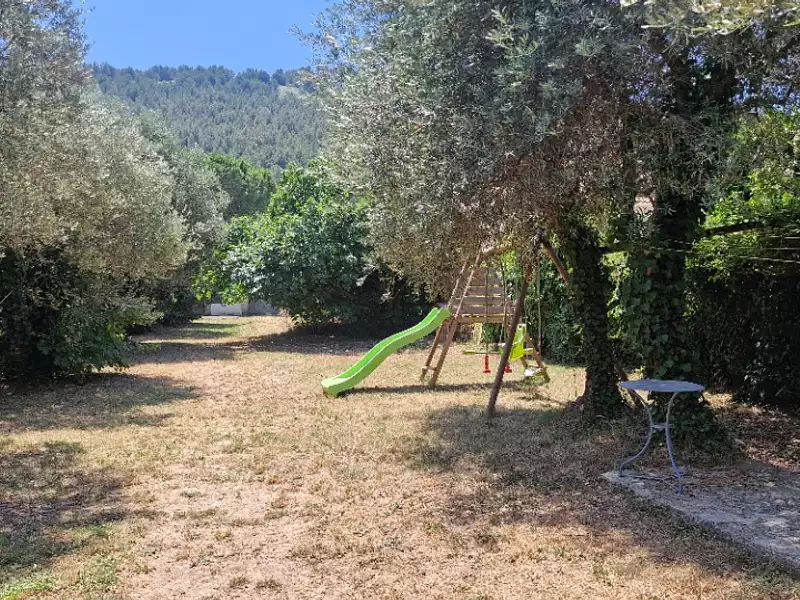 Terrain à bâtir, 581 m² - La Penne-sur-Huveaune (13821)