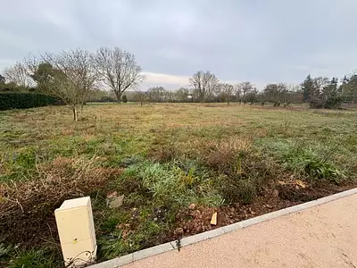 Terrain à bâtir, 644 m²