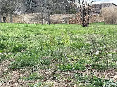 Terrain à bâtir, 1 050 m²