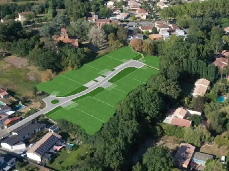 Terrain à bâtir, 737 m² - Bonrepos-sur-Aussonnelle (31470)