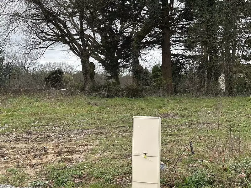 Terrain à bâtir, 330 m² - Commequiers (85220)