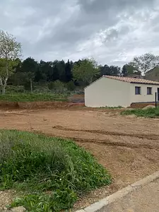 Terrain à bâtir, 697 m²